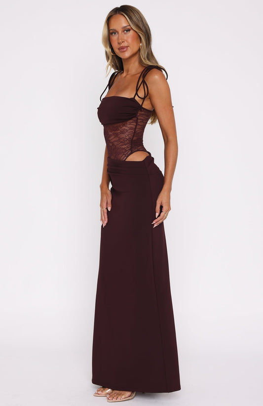 https://cdn.shopify.com/s/files/1/0810/9975/1663/files/10.01.25EM_77986.jpg?v=1775496038