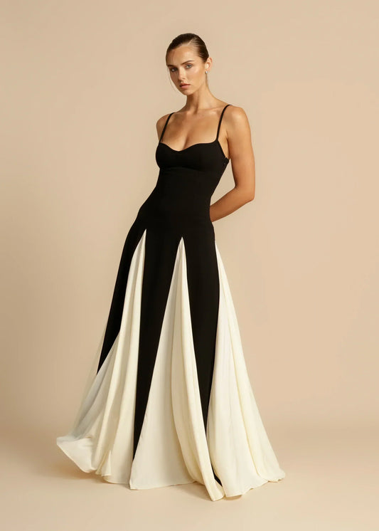 https://cdn.shopify.com/s/files/1/0810/9975/1663/files/5.7-PALOMA-MAXI-4.webp?v=1775496035