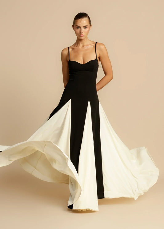 https://cdn.shopify.com/s/files/1/0810/9975/1663/files/5.7-PALOMA-MAXI-6.webp?v=1775496035