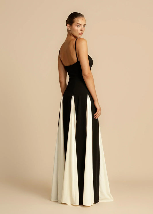https://cdn.shopify.com/s/files/1/0810/9975/1663/files/5.7-PALOMA-MAXI-9.webp?v=1775496035