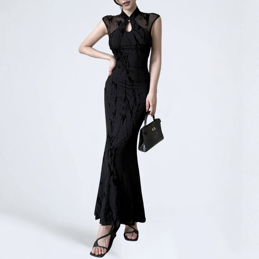 DERENIZEL Noirélle Maxi Dress