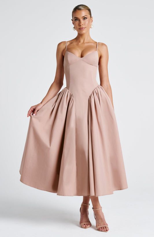 https://cdn.shopify.com/s/files/1/2060/7491/files/emerson-midi-dress-clay-dress-babyboo-fashion-1146028833.jpg?v=1757594429