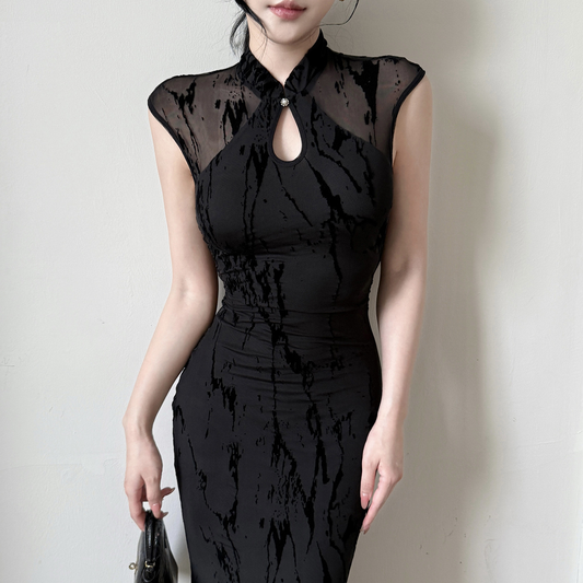 DERENIZEL Noirélle Maxi Dress