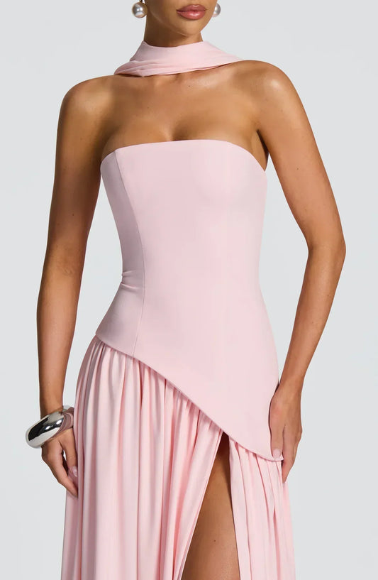 https://cdn.shopify.com/s/files/1/0810/9975/1663/files/maliyah-maxi-dress-blush-dress-babyboo-fashion-1177047331_1174x1800_884e17fa-618a-4ecd-a685-3f68acebc700.webp?v=1775496050